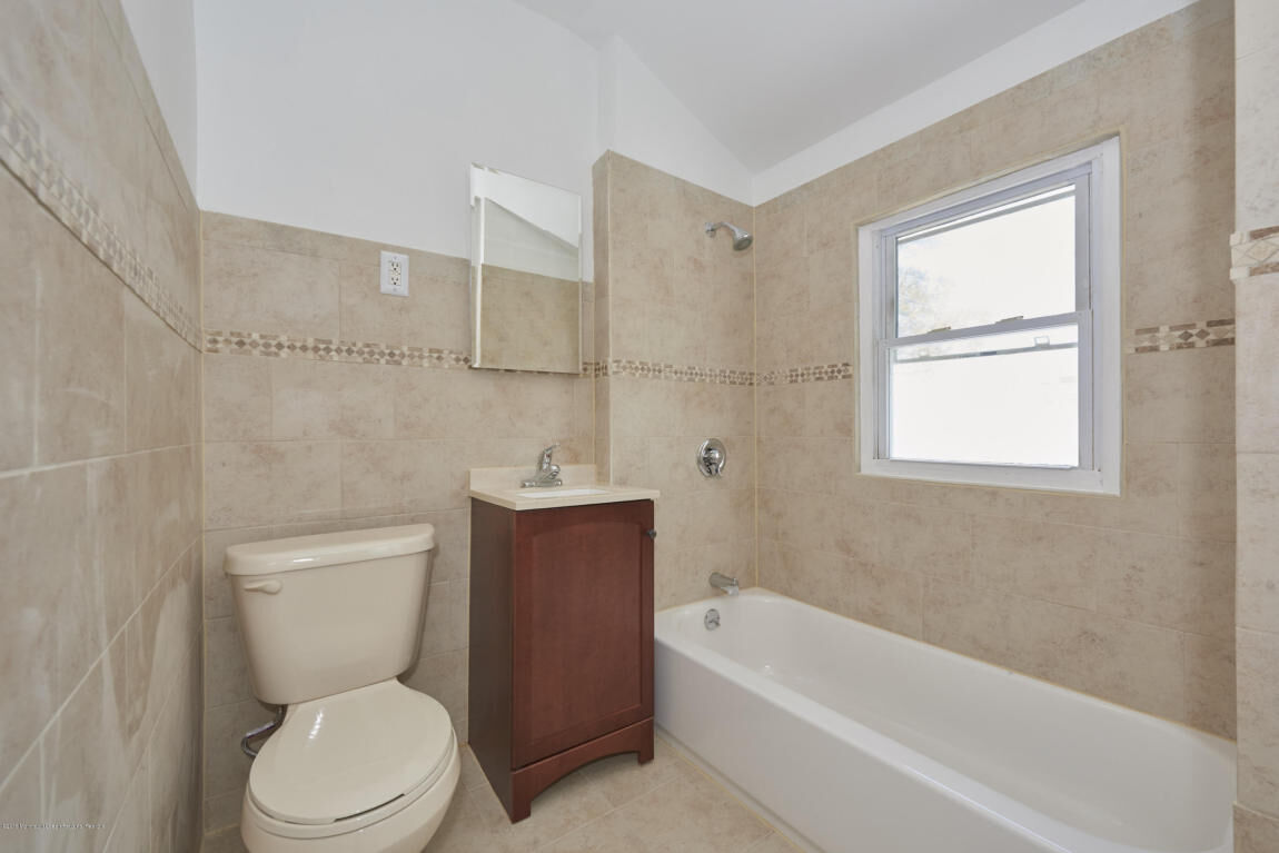 Property Photo:  42 Seabreeze Way  NJ 07734 