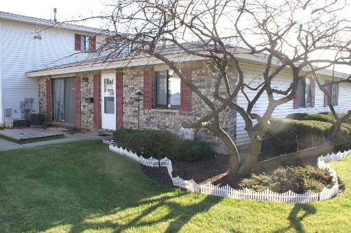 Property Photo:  304 Covehill Court 304  IL 60193 