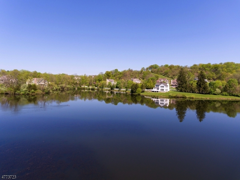 Property Photo:  61 Race Street  NJ 08867 