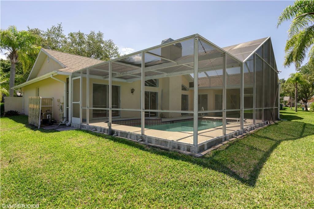Property Photo: 442 Allens Ridge Drive W FL 34683