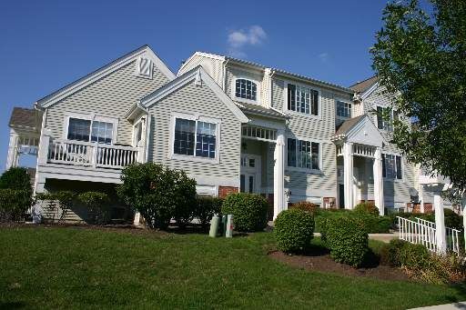 Property Photo:  2354 Twilight Drive 2354  IL 60503 