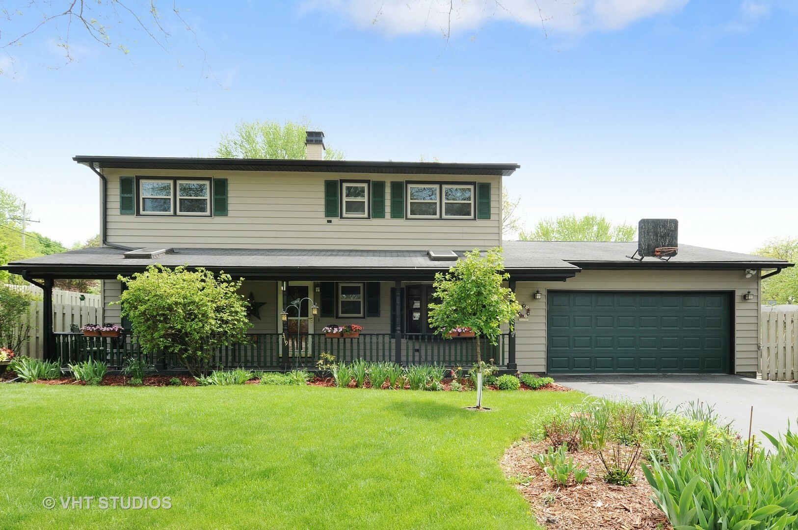 Property Photo: 319 Ruth Avenue IL 60175