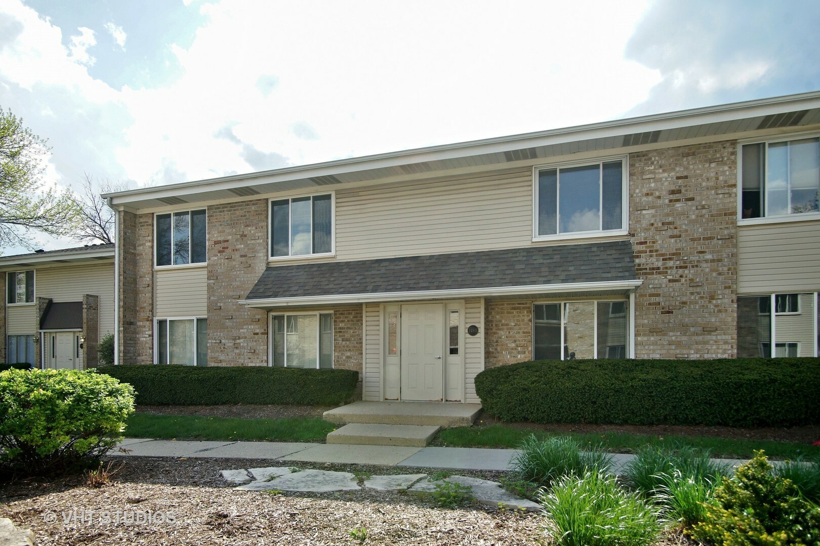 Property Photo:  1460 Vista Walk B  IL 60169 