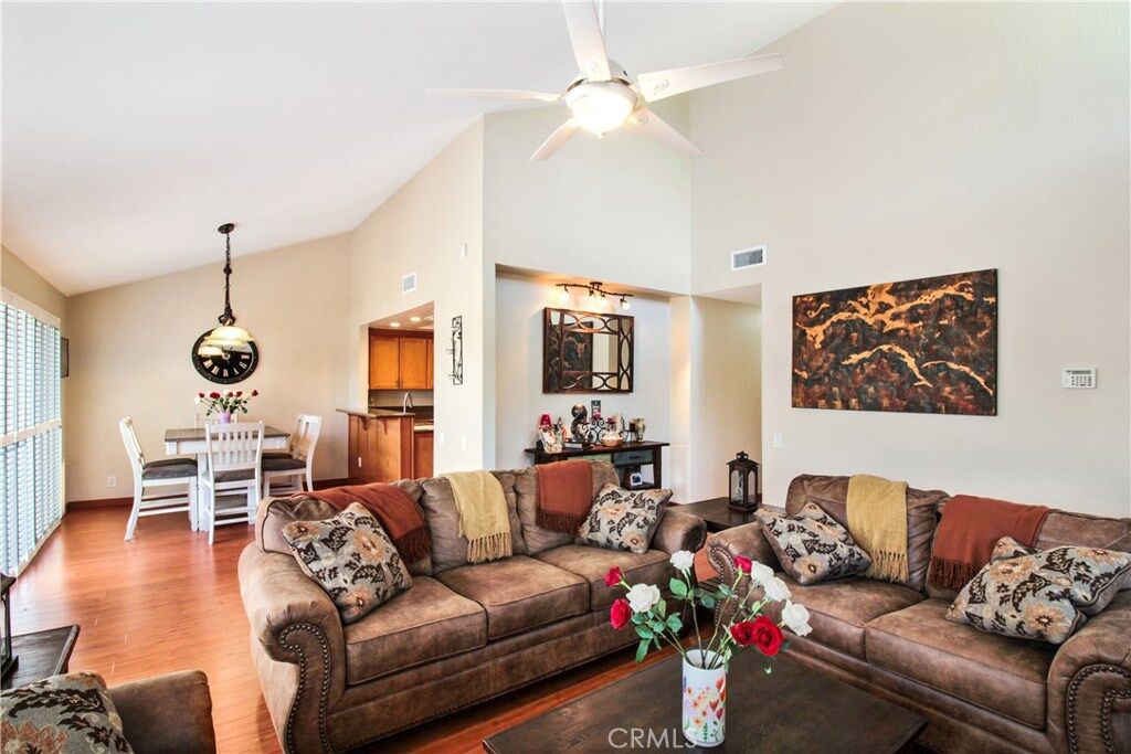 Property Photo:  11886 Mansa Court  CA 92708 