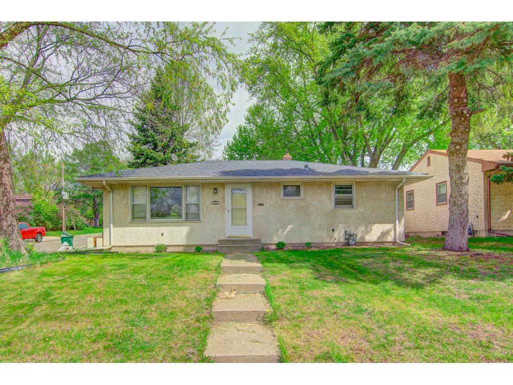 Property Photo: 1721 California Avenue E MN 55106