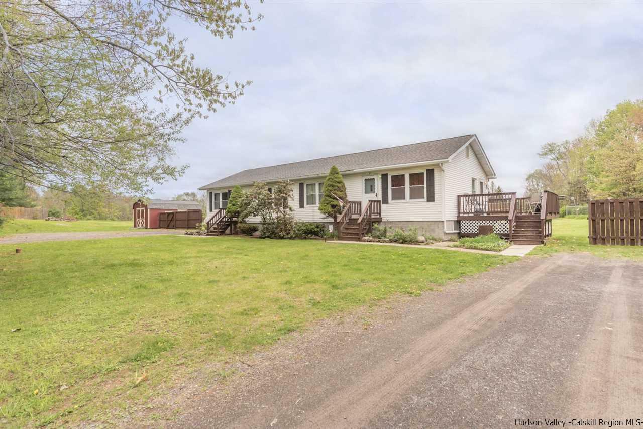 Property Photo:  1262 County Route 2  NY 12461 
