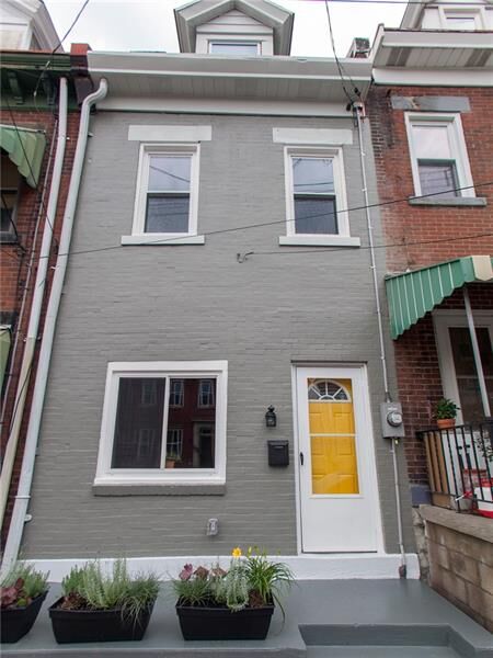305 46th St  Lawrenceville PA 15201 photo