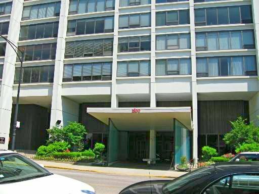 Property Photo: 2800 N Lake Shore Drive 3213 IL 60657