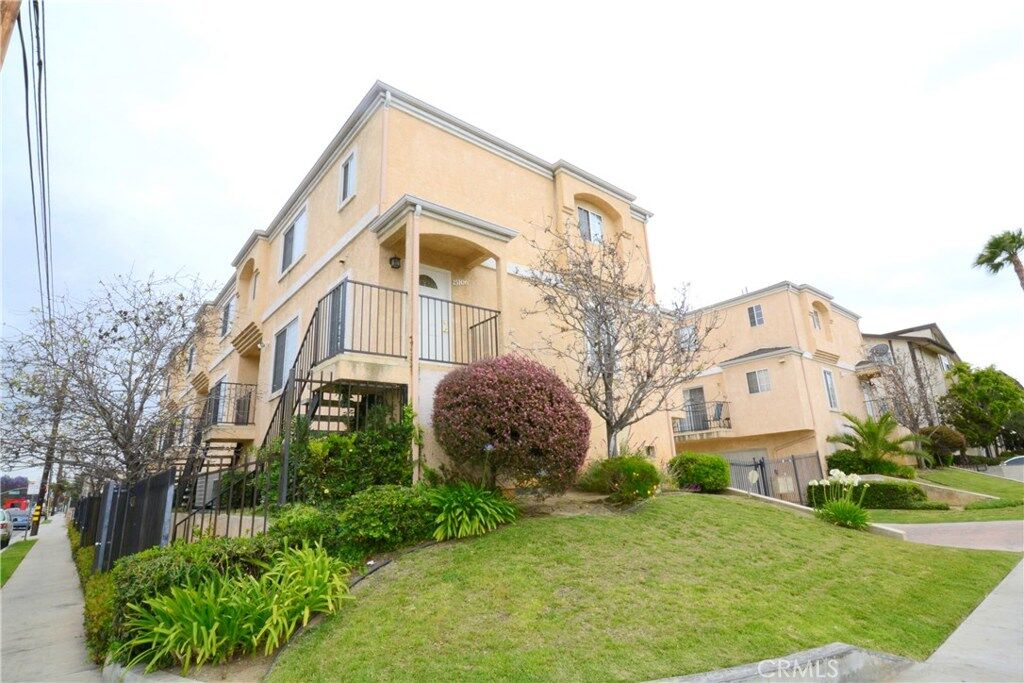 Property Photo:  15104 S Raymond Avenue  CA 90247 
