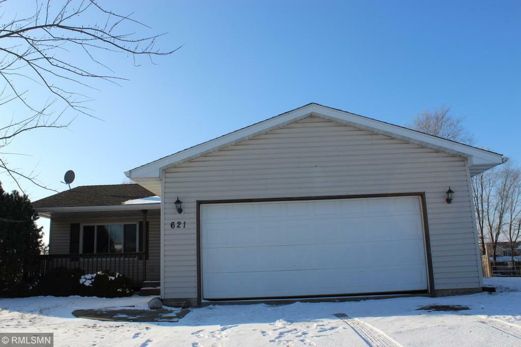 Property Photo:  621 Robert Avenue N  MN 55358 