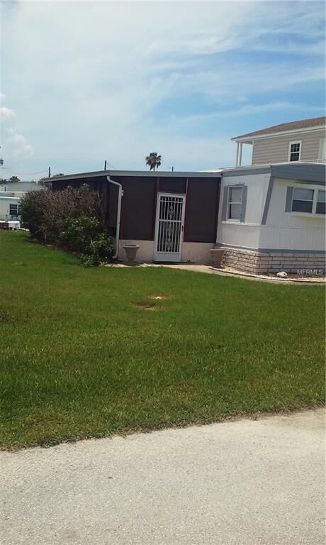 Property Photo: 6736 Curlew Lane FL 34667