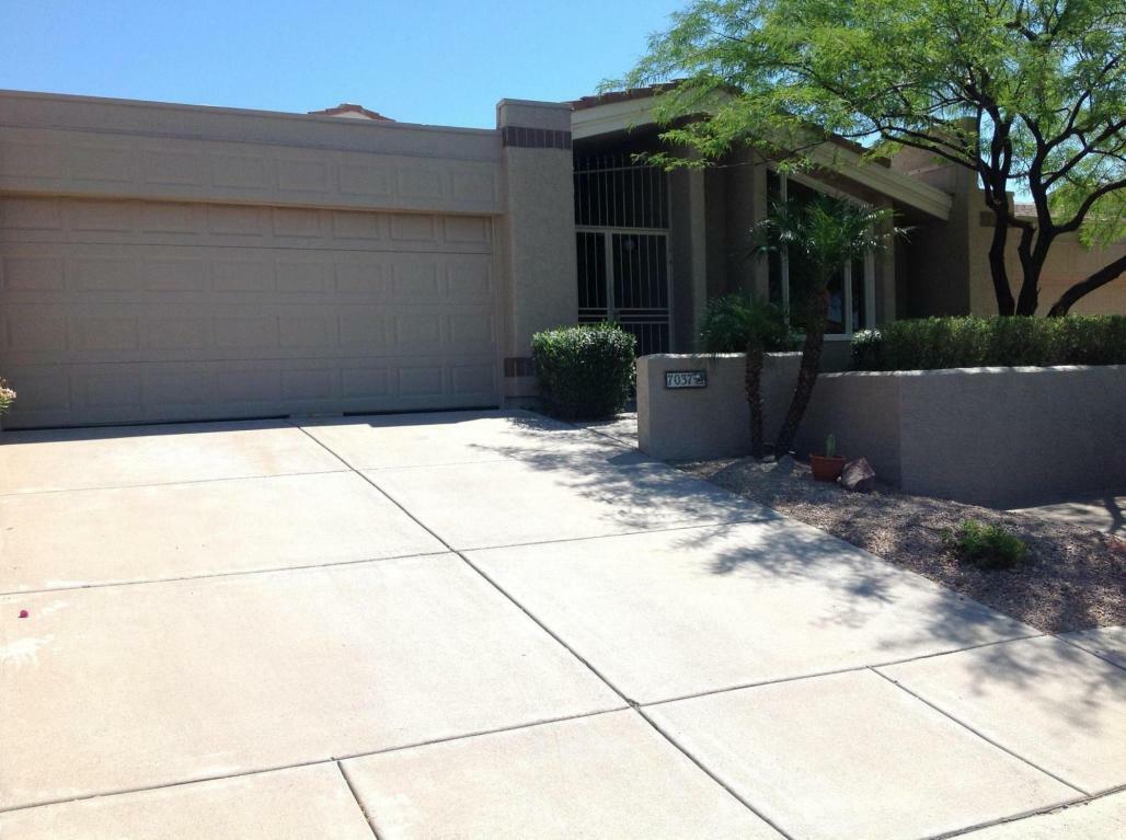 Property Photo:  7037 N 16th Place  AZ 85020 