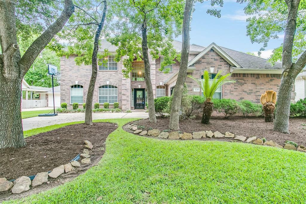 Property Photo: 3226 Oak Park Lane TX 77459