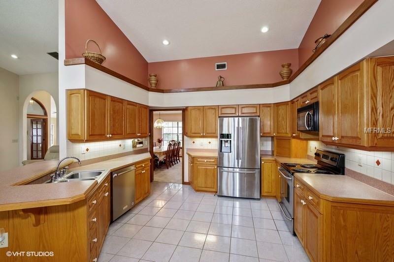 Property Photo:  660 Cayuga Drive  FL 32708 