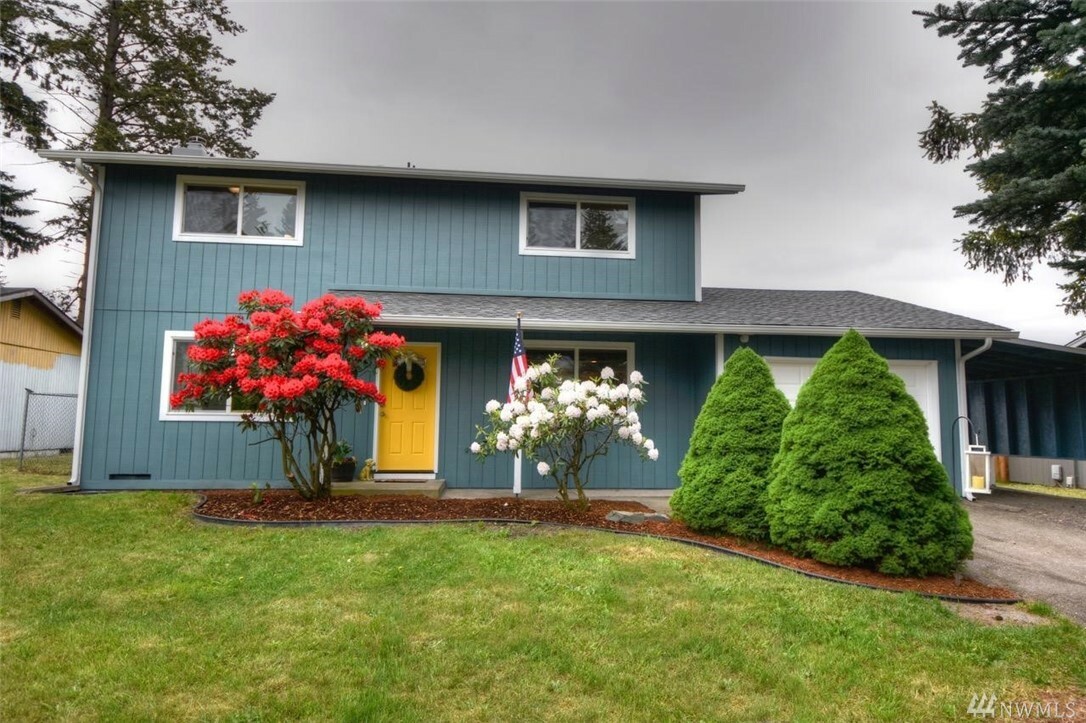 Property Photo:  8525 Queets Dr NE  WA 98516 