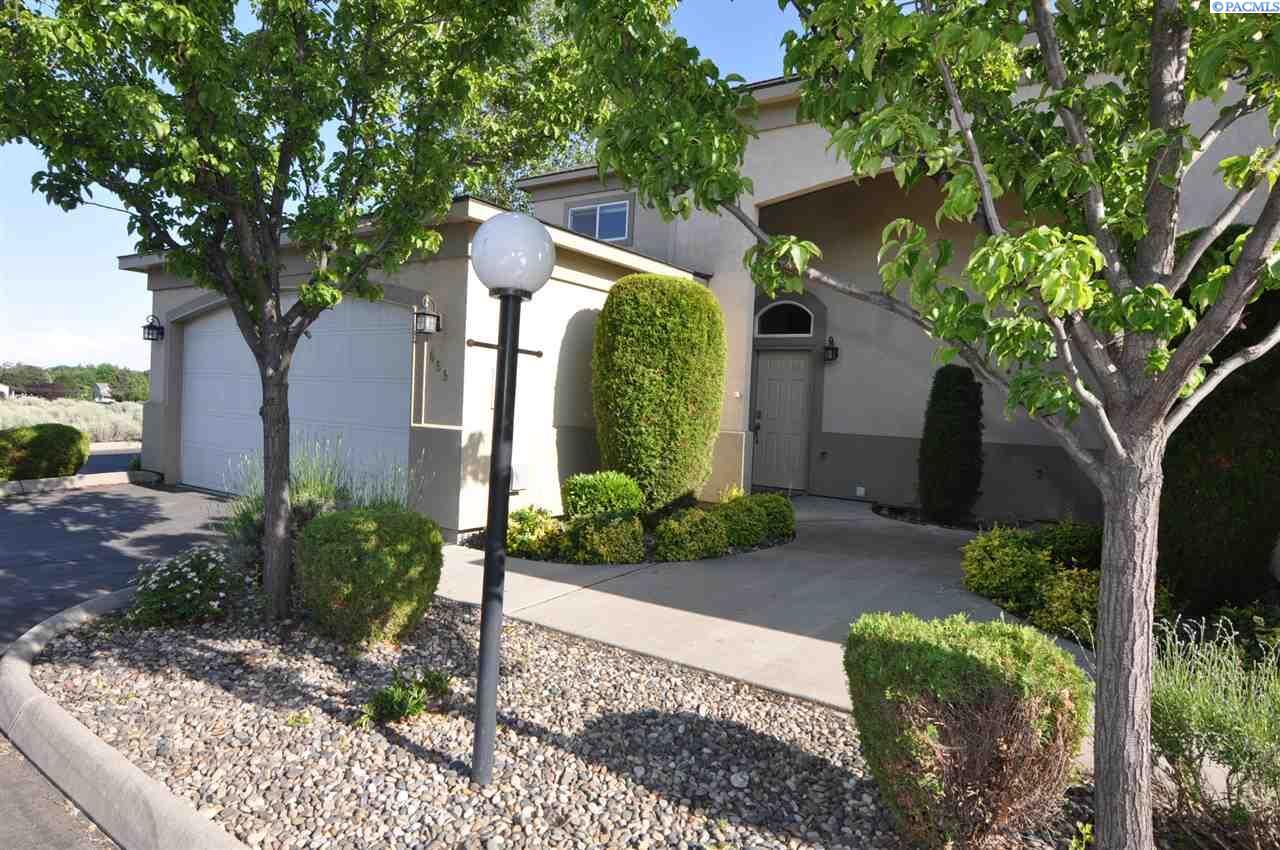 Property Photo: 659 Hanford Street WA 99354