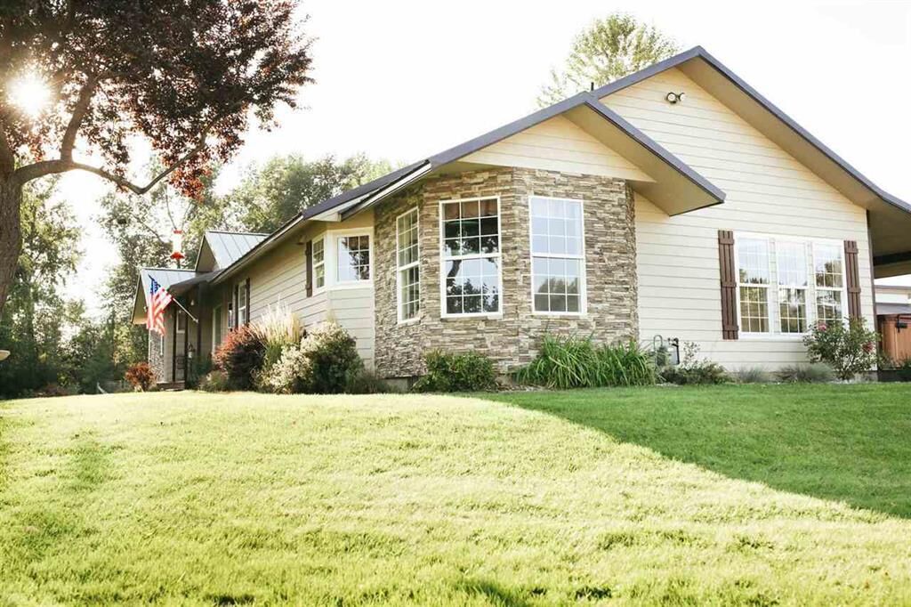 Property Photo:  2264C Sand Canyon Rd  WA 99109 