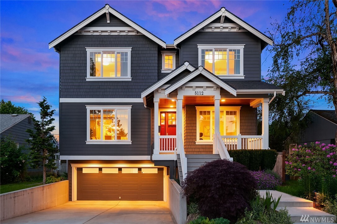 Property Photo: 5112 46th Avenue NE WA 98105