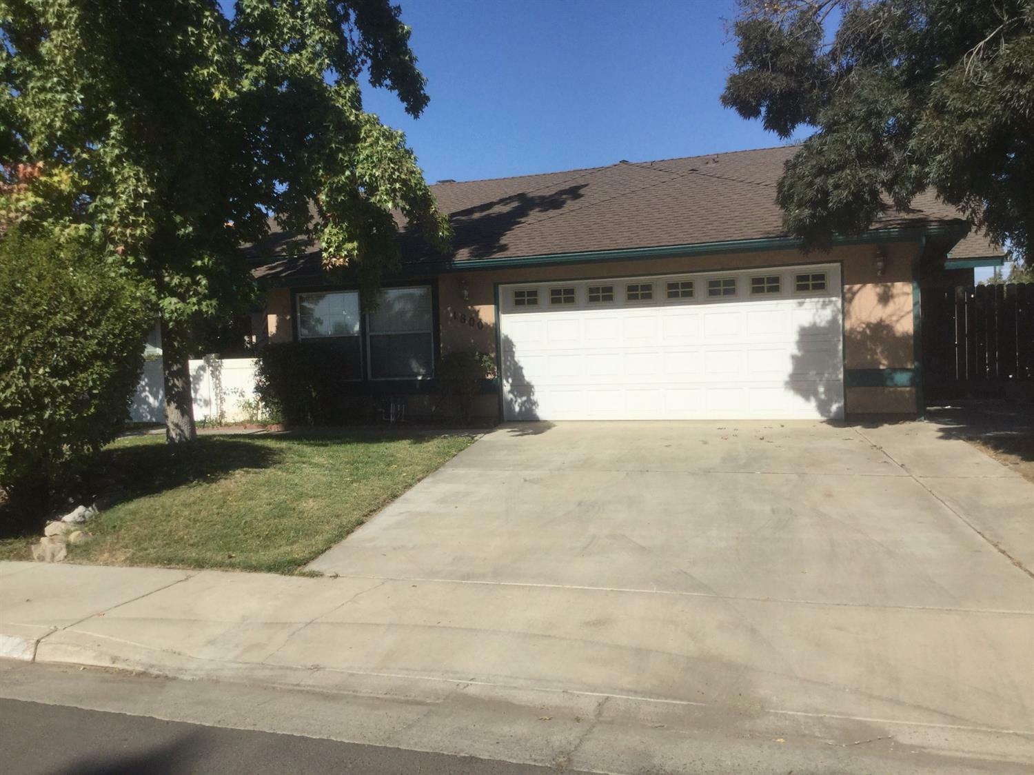 1800 Fairhaven Avenue  Porterville CA 93257 photo