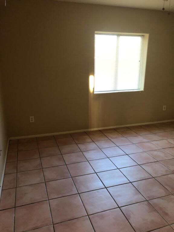 Property Photo: 1235 E Wood Street B AZ 85040