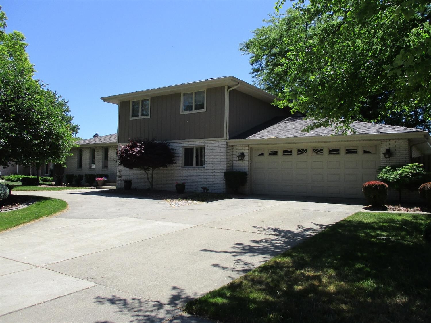 Property Photo:  3102 Lakeside Drive  IN 46322 