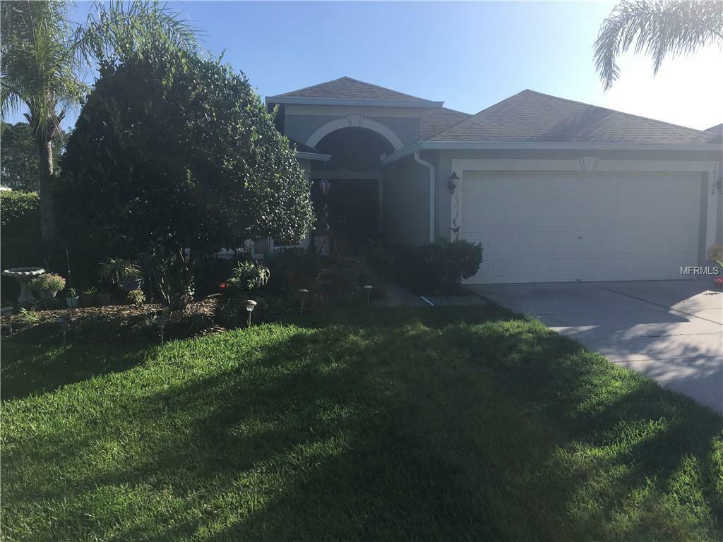 Property Photo:  10340 Cleghorn Drive  FL 33576 