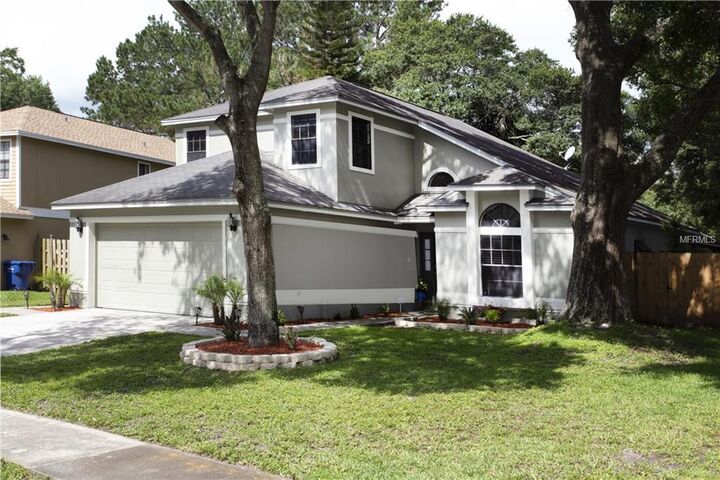 Property Photo:  1535 Spinning Wheel Drive  FL 33559 