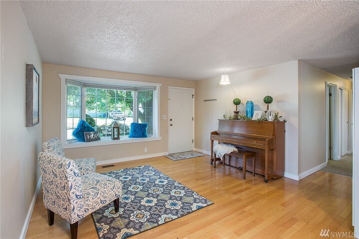 Property Photo: 603 25th St SE WA 98002