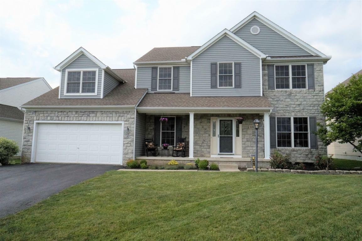 Property Photo:  124 Fox Glen Drive E  OH 43147 