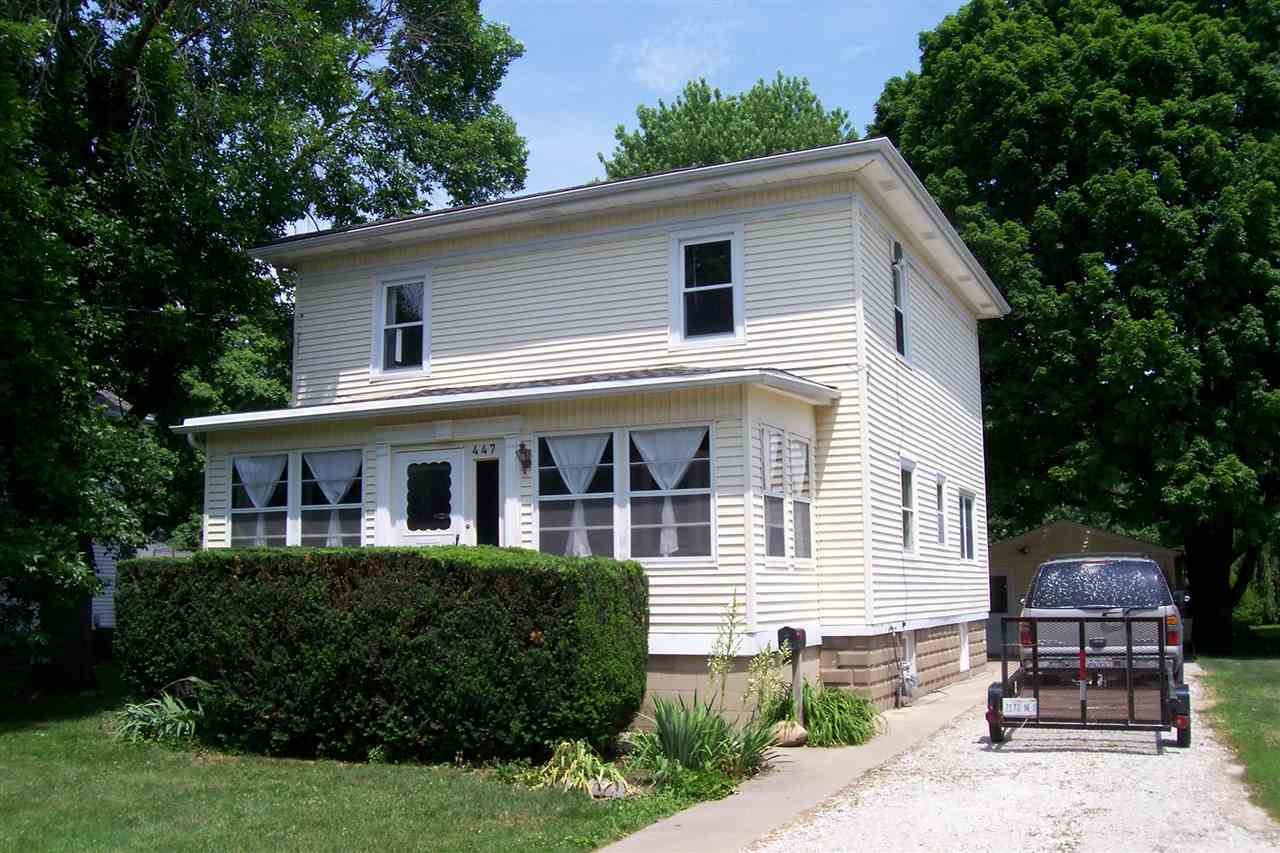 Property Photo:  447 E Fulton  IL 61531 