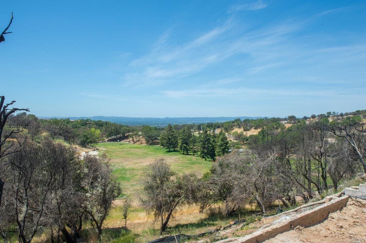 Property Photo:  5786 Fairway Knoll Court  CA 95403 