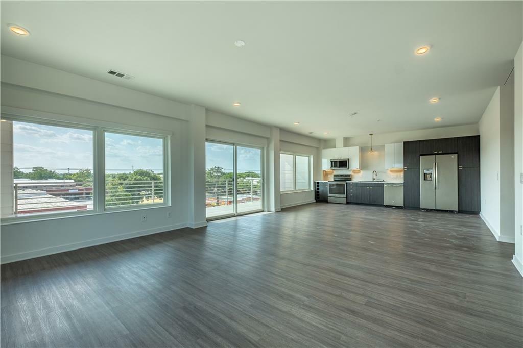 Property Photo:  4361 S Congress Avenue 410  TX 78745 