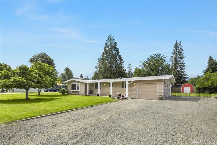 Property Photo: 33423 SE 44th Place WA 98024