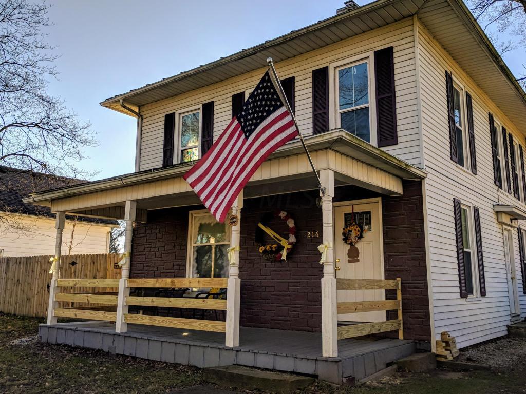 Property Photo: 216 North Street OH 43080