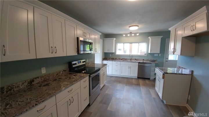 Property Photo: 202 1st Ave WA 98520