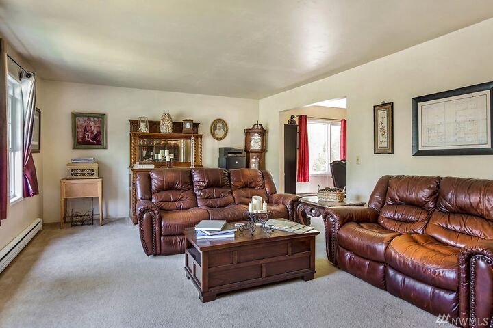 Property Photo: 1553 SW Wedgewood Lane WA 98277