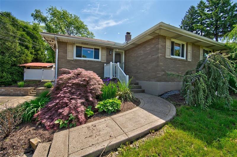 Property Photo: 23 Rossi Drive PA 15136