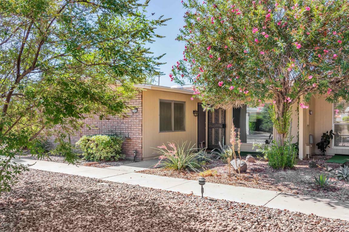 Property Photo:  17202 N Pinion Lane  AZ 85373 