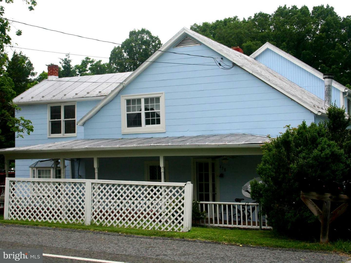 Property Photo:  438 Mechanic Street  VA 22835 