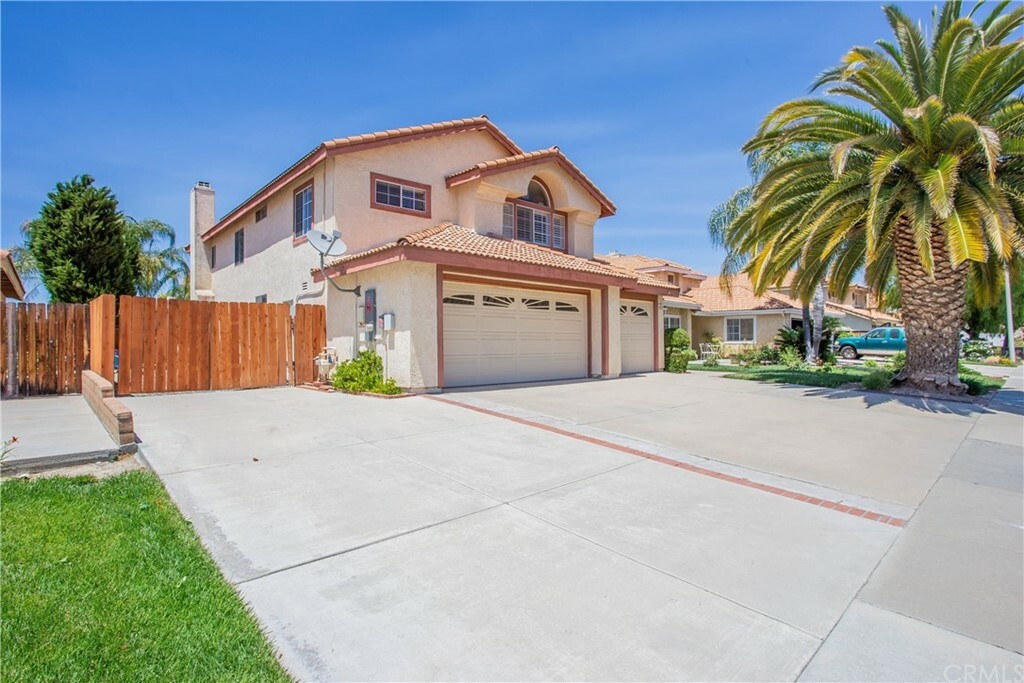 Property Photo:  30466 Deer Meadow Drive  CA 92591 