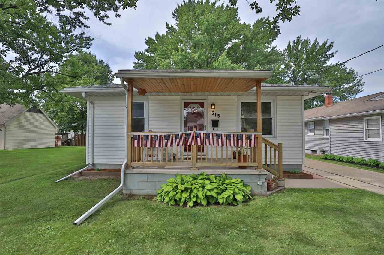 Property Photo:  315 E Elmhurst  IL 61603 