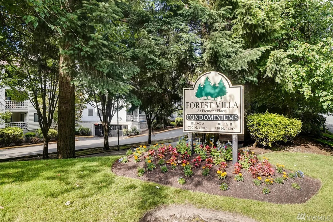Property Photo:  700 N 160th St A207  WA 98133 