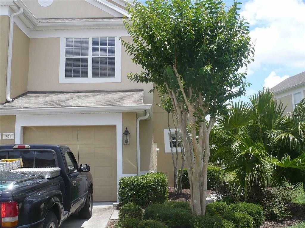 Property Photo:  945 Enclair Street  FL 32828 