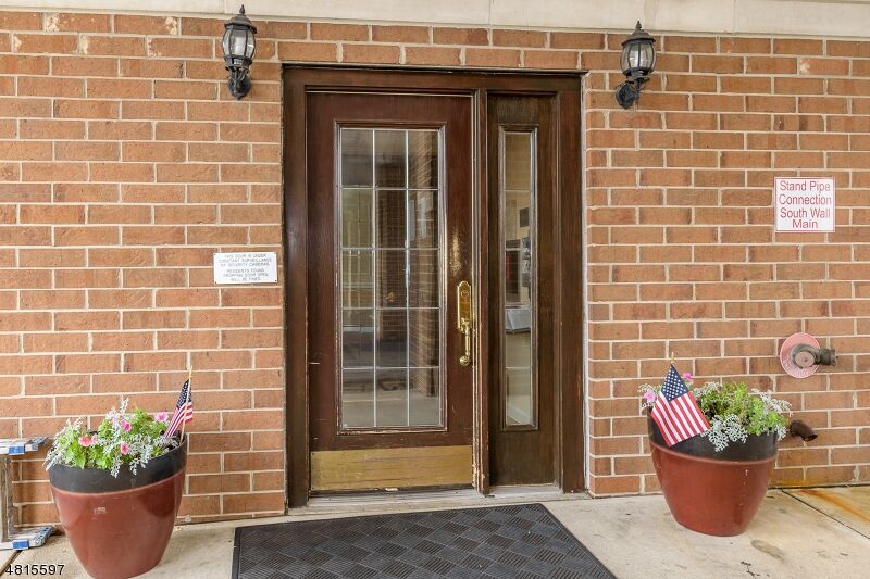 Property Photo:  12 Iron Forge Sq 12  NJ 07442 