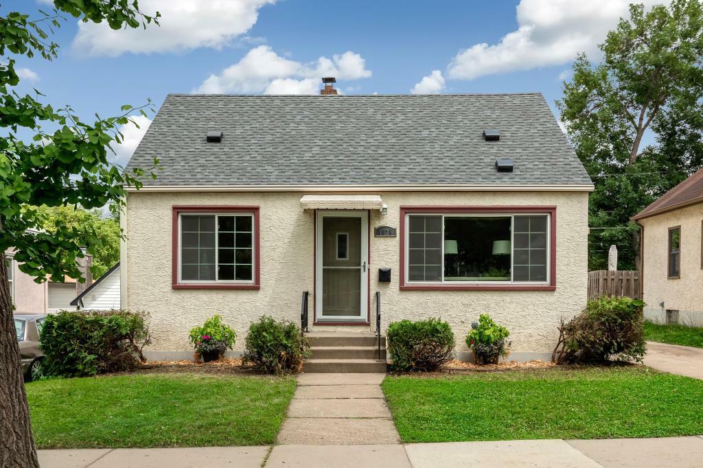 Property Photo:  1028 N Jameson Street  MN 55103 