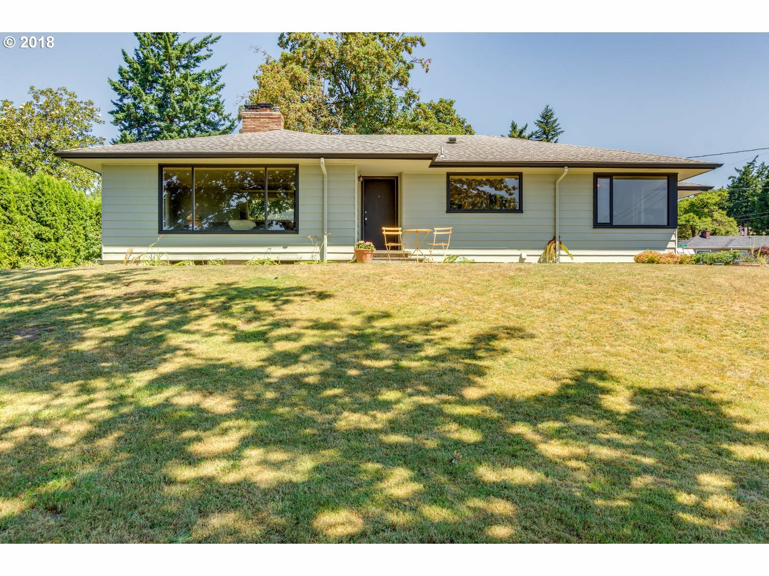 Property Photo:  1400 SE Columbia Ridge Dr  WA 98664 