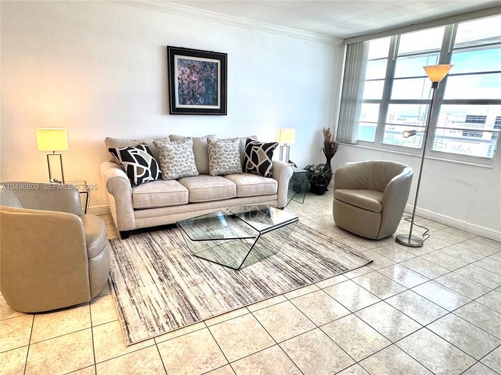 Property Photo: 100 Lincoln Rd 1423 FL 33139