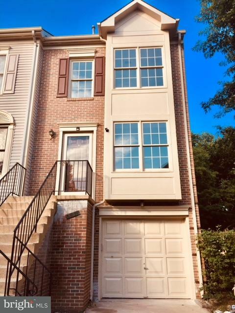 Property Photo: 7819 Gum Springs Village Drive VA 22306