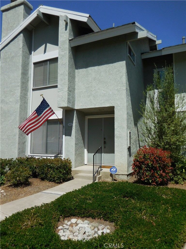 Property Photo: 5823 Via Sonora 15 CA 92887