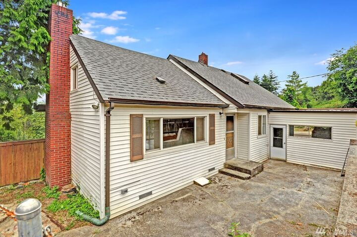 7837 S 135th St  Seattle WA 98178 photo